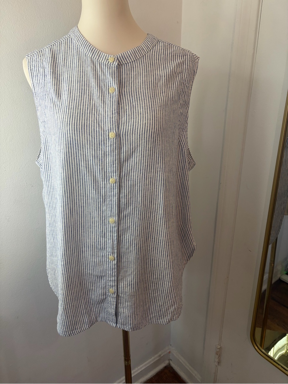 L.L. Bean Vintage Sleeveless Cotton Linen Button-Up Striped Top - Blue & White